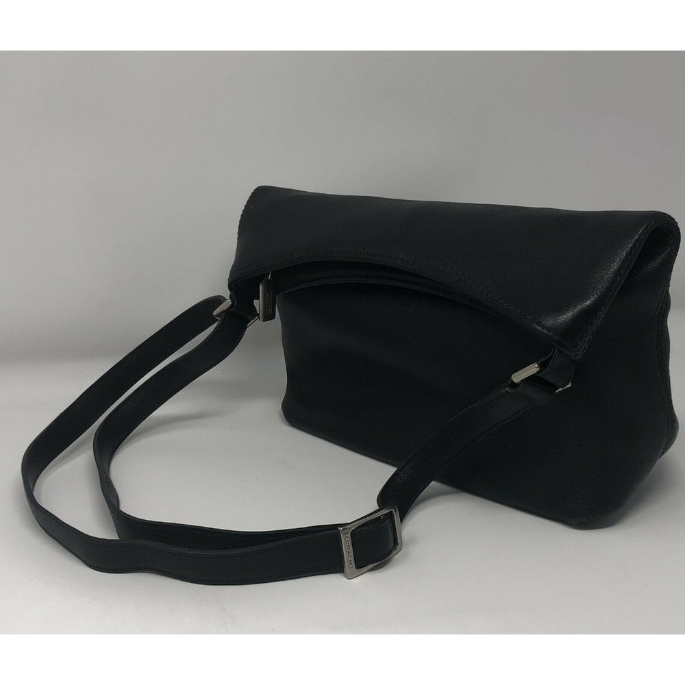 Coach Women’s Black Leather Shoulder Bag soft leather